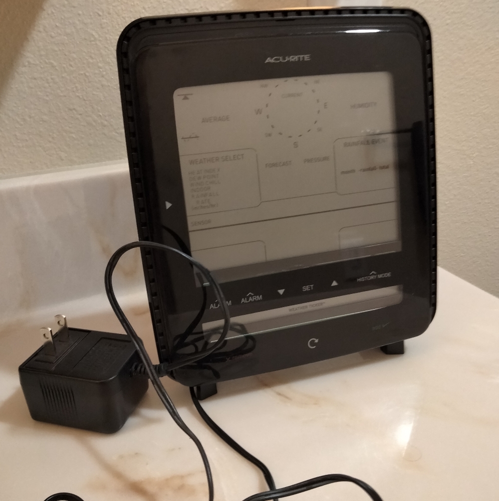 AcuRite 01515DIA4 Black Digital Display Standing Weather Station with Adapter